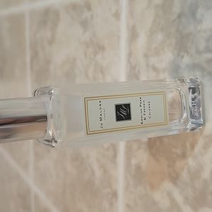 Jo Malone English Pear and Freesia cologna